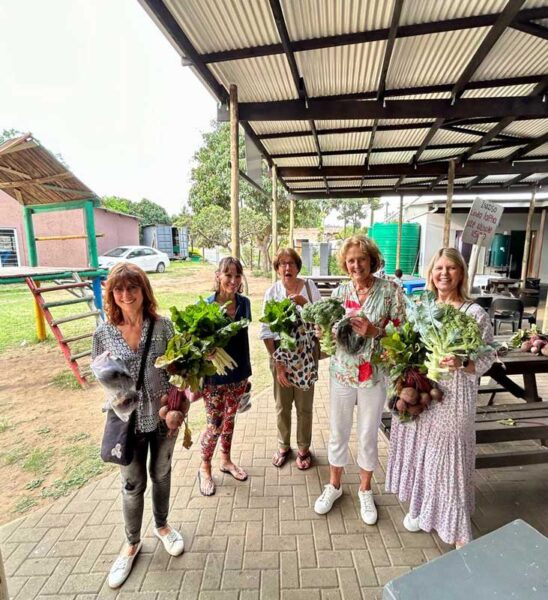 volunteer-programmes-community-garden
